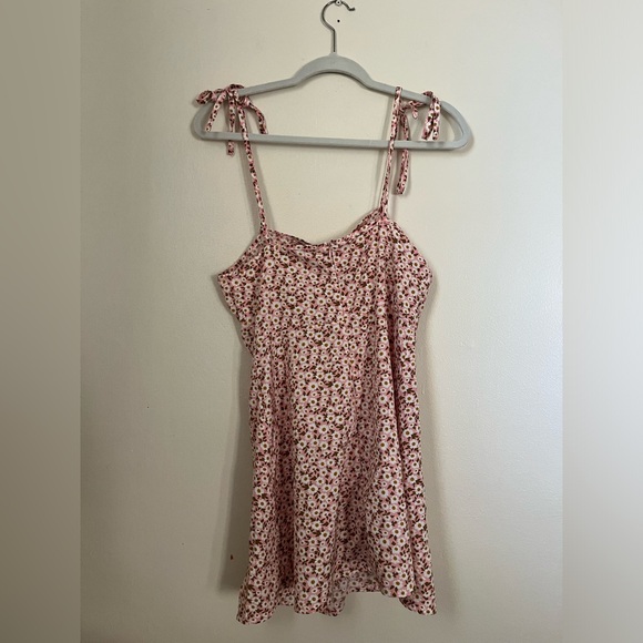 SHEIN floral print sundress - Picture 3 of 6